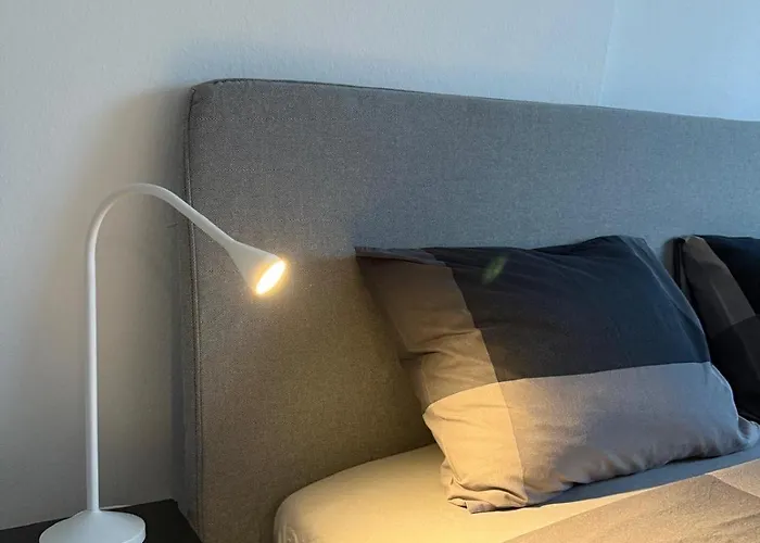 Quiet Near & Opera *