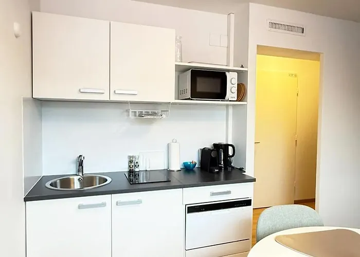 Quiet Near & Opera Apartman