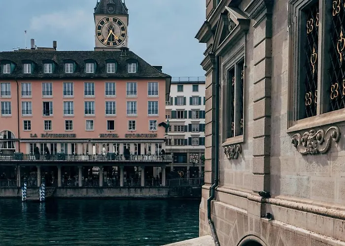 Quiet Near & Opera *