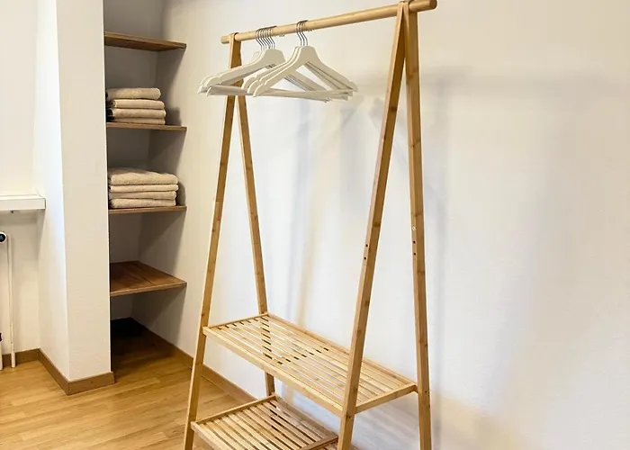 Quiet Near & Opera *